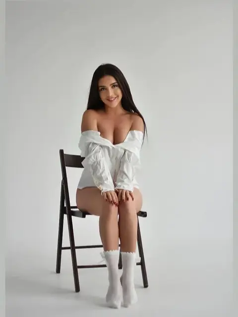ג׳סיקה, חשפנית בטירת כרמל